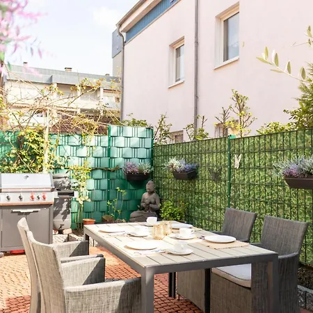 Denkmalgeschuetztes Fachwerkhaus Im Zentrum Mit Garage Apartment *