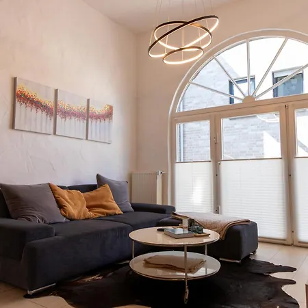 Denkmalgeschuetztes Fachwerkhaus Im Zentrum Mit Garage