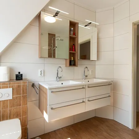 Apartman Denkmalgeschuetztes Fachwerkhaus Im Zentrum Mit Garage *