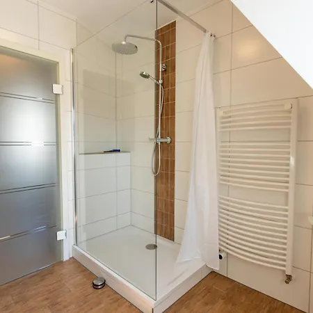 Denkmalgeschuetztes Fachwerkhaus Im Zentrum Mit Garage *