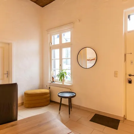 Denkmalgeschuetztes Fachwerkhaus Im Zentrum Mit Garage