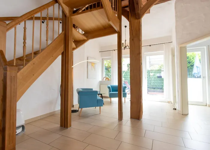 Denkmalgeschuetztes Fachwerkhaus Im Zentrum Mit Garage